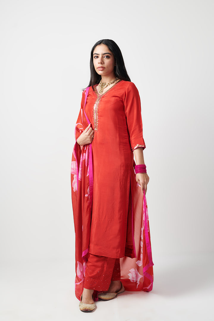 Jashn Red Hand Embroidered Kurta set of 3
