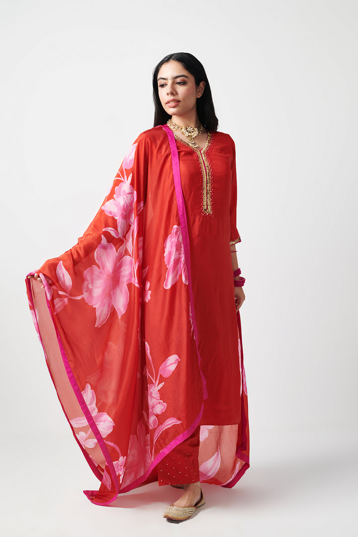 Jashn Red Hand Embroidered Kurta set of 3