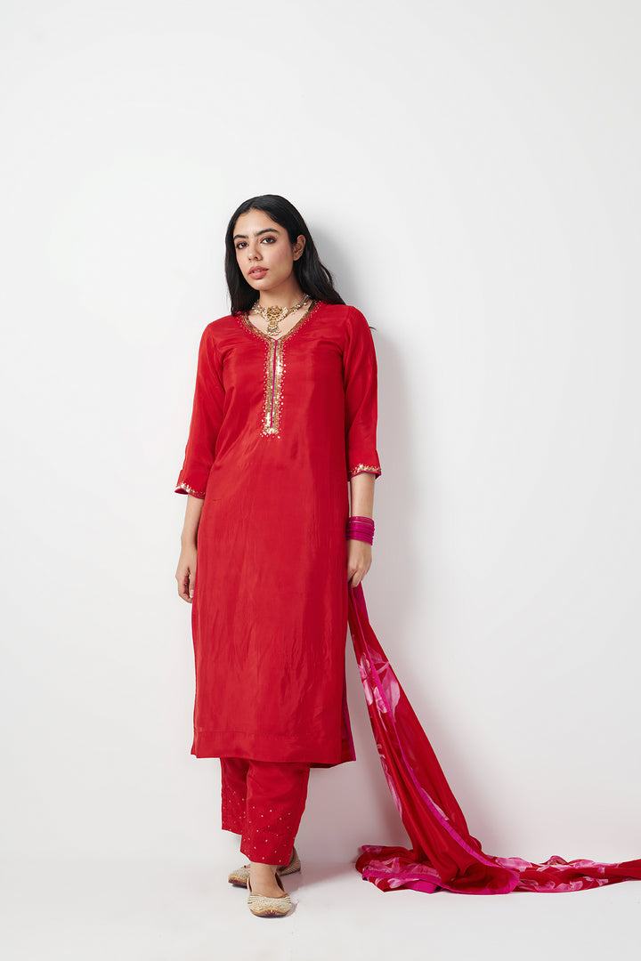 Jashn Red Hand Embroidered Kurta set of 3