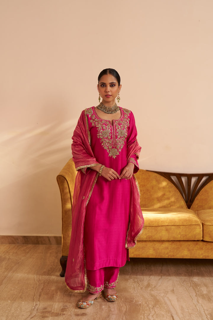 Inayat Fushisa Kurta Set of 3