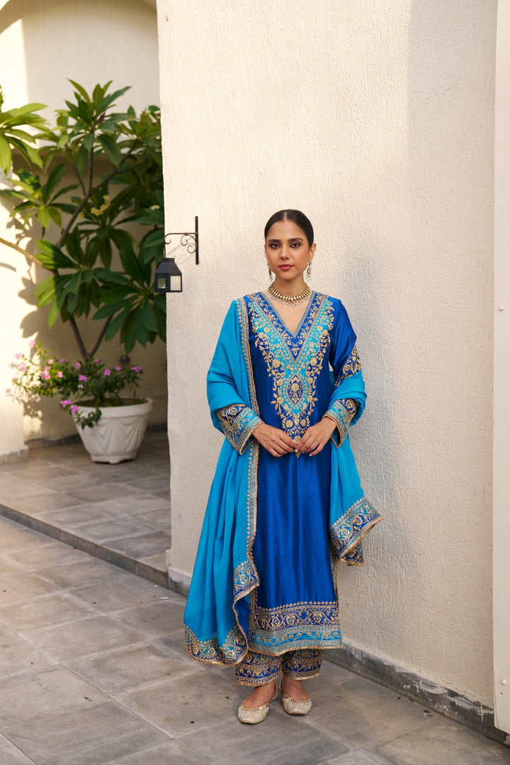 Inayat Blue Firozi Kurta Set of 3