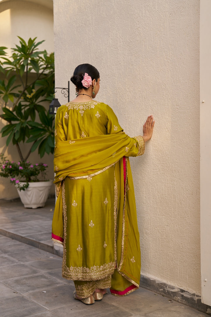 Lime Green Inayat Kurta Set of 3