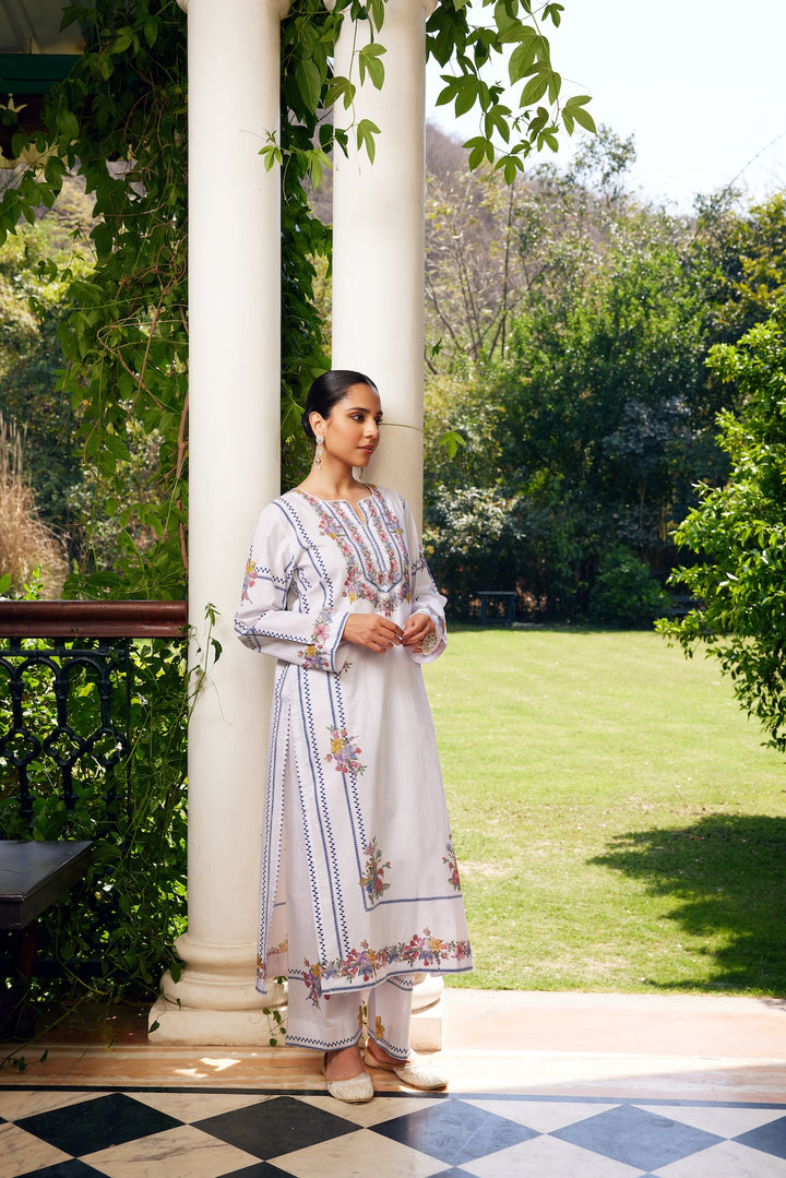 Gulzaar White Checked Kurta Set of 3