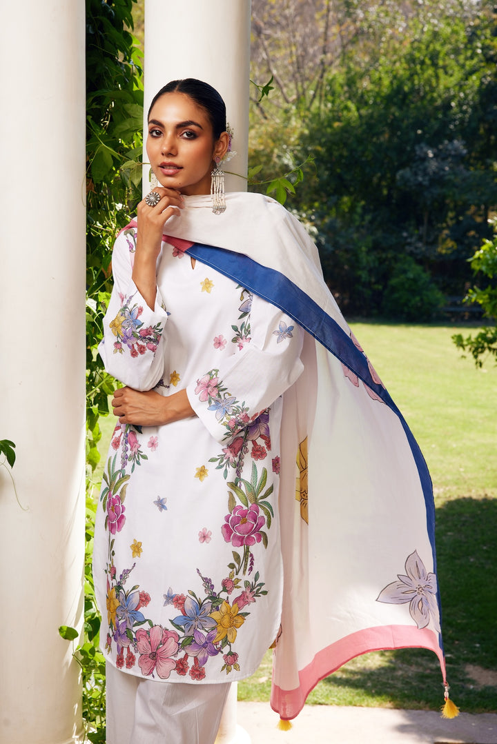 Gulzaar White Short Floral Kurta Set of 3