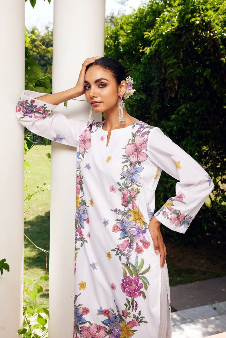 Gulzaar White Short Floral Kurta Set of 3