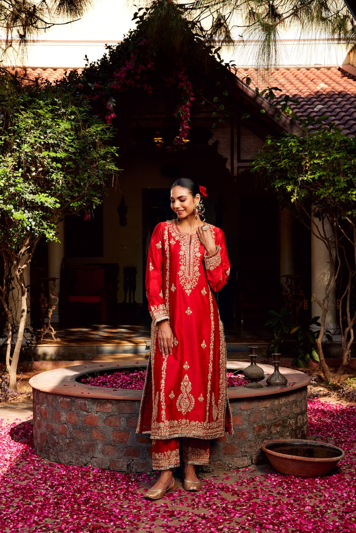 SIndoori Inayat Kurta Set of 3