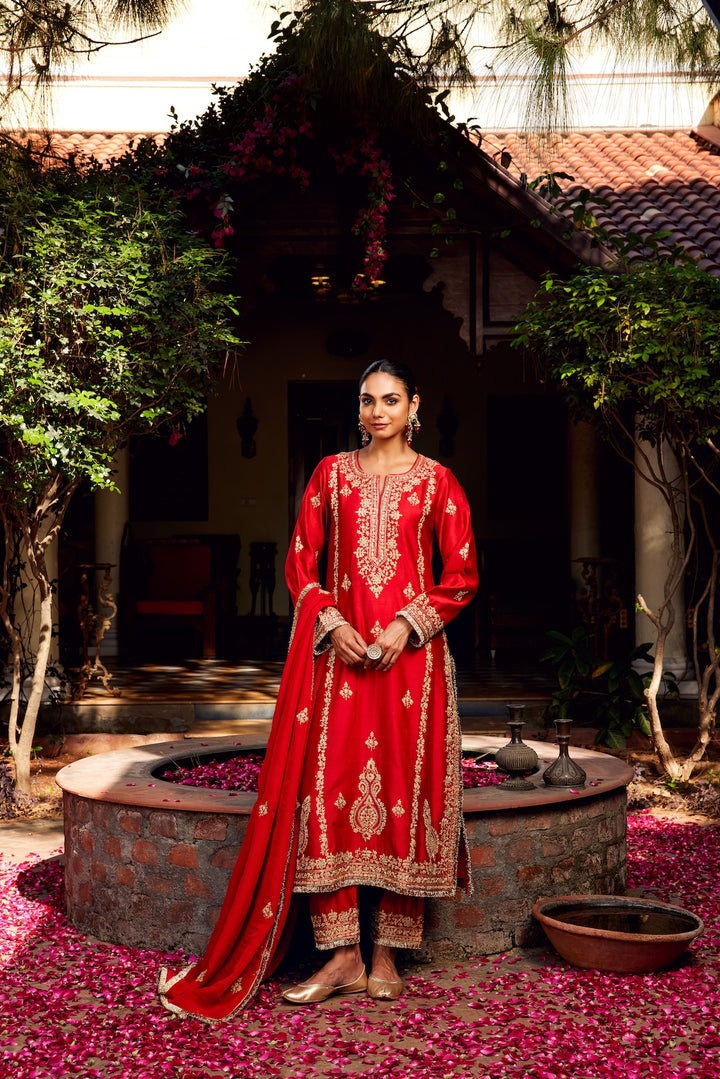 SIndoori Inayat Kurta Set of 3