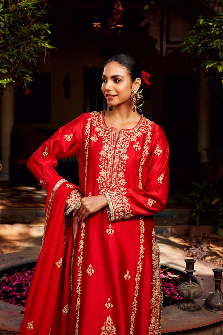 SIndoori Inayat Kurta Set of 3