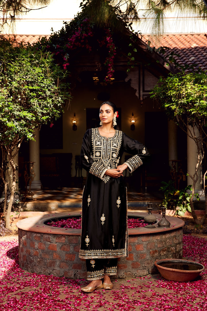 Black Inayat Kurta Set of 3