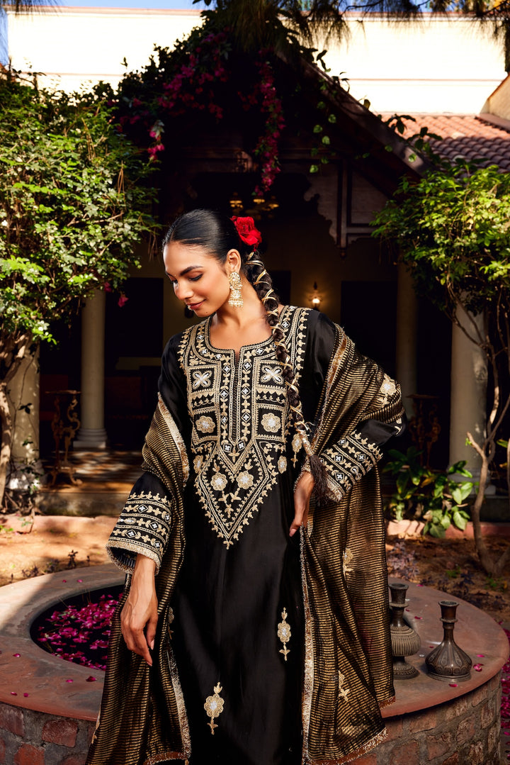 Black Inayat Kurta Set of 3