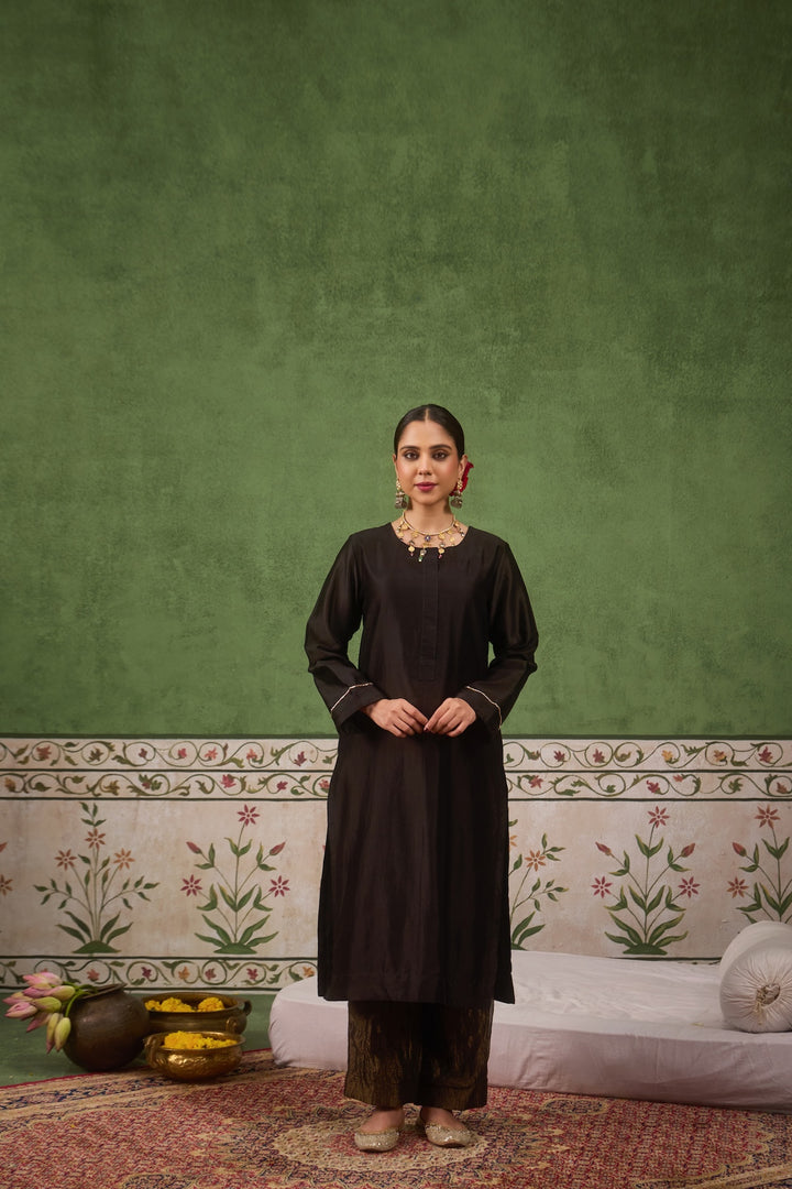 Inayat 2.0 Black Kurta Set of 2