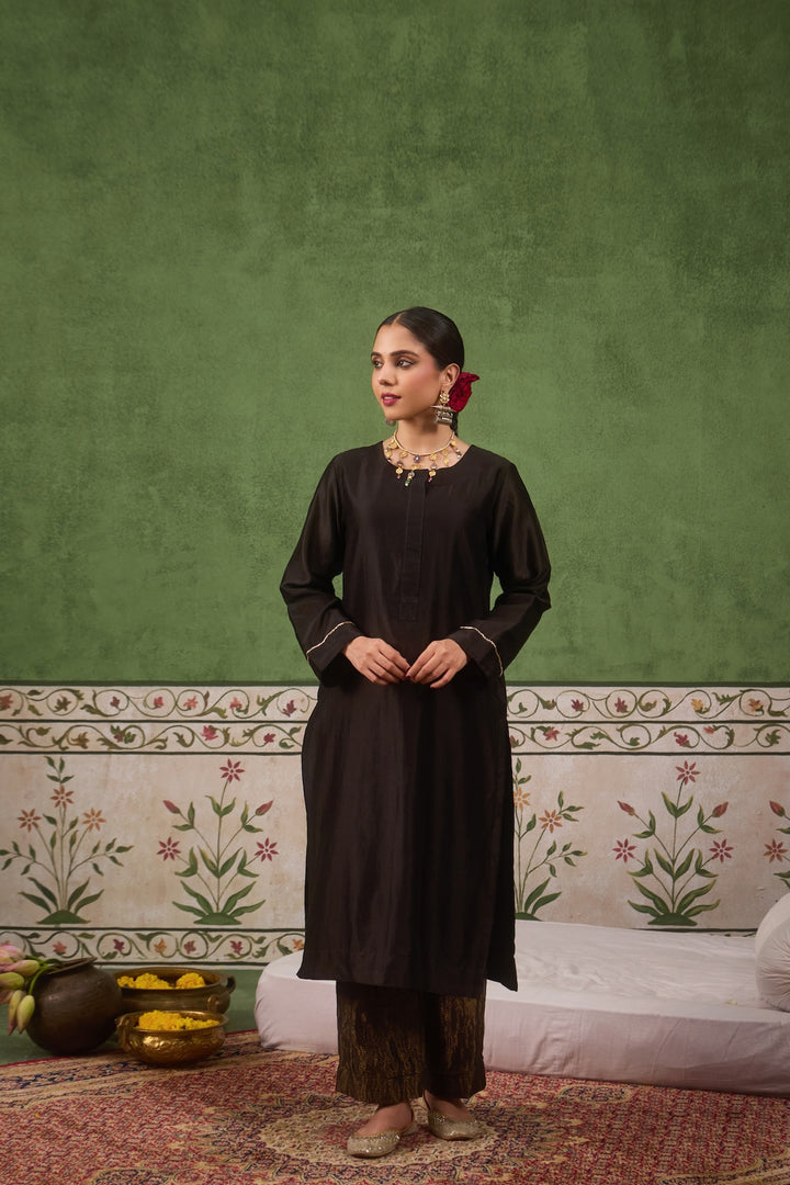 Inayat 2.0 Black Kurta Set of 2
