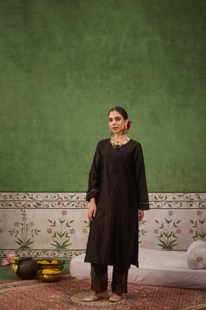 Inayat 2.0 Black Kurta Set of 2