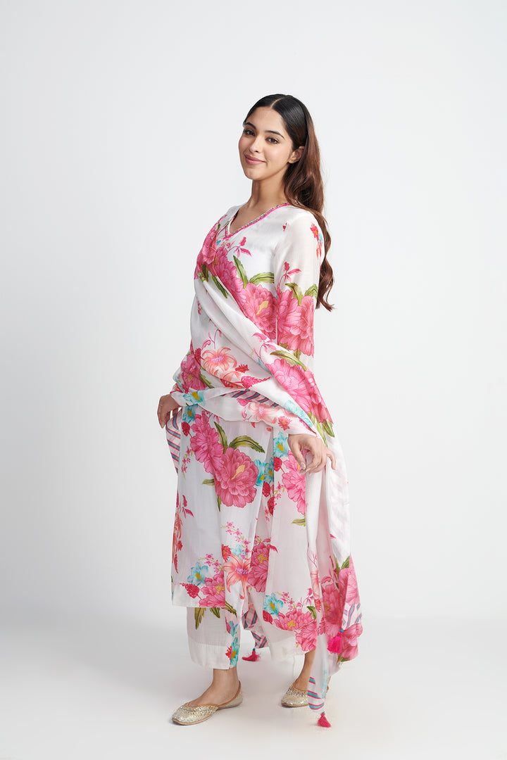 Floral Fiesta White EMBROIDERED KURTA SET of 3