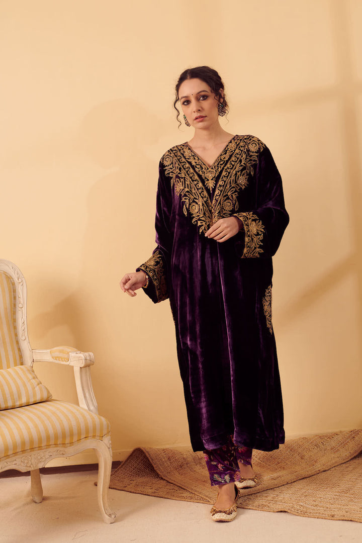 Naveli Purple Velvet Kurta with Velvet Printed Salwar - set of 2