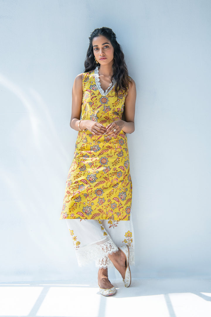 Basant Yellow Sleeveless Kurta Set of 3