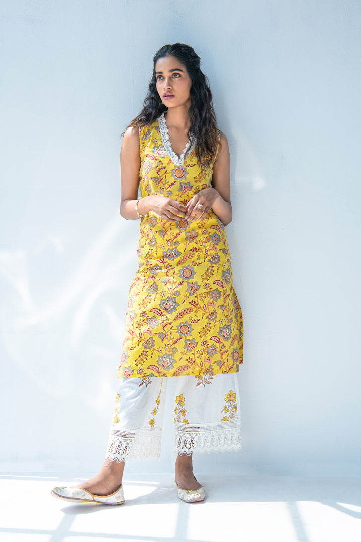 Basant Yellow Sleeveless Kurta Set of 3