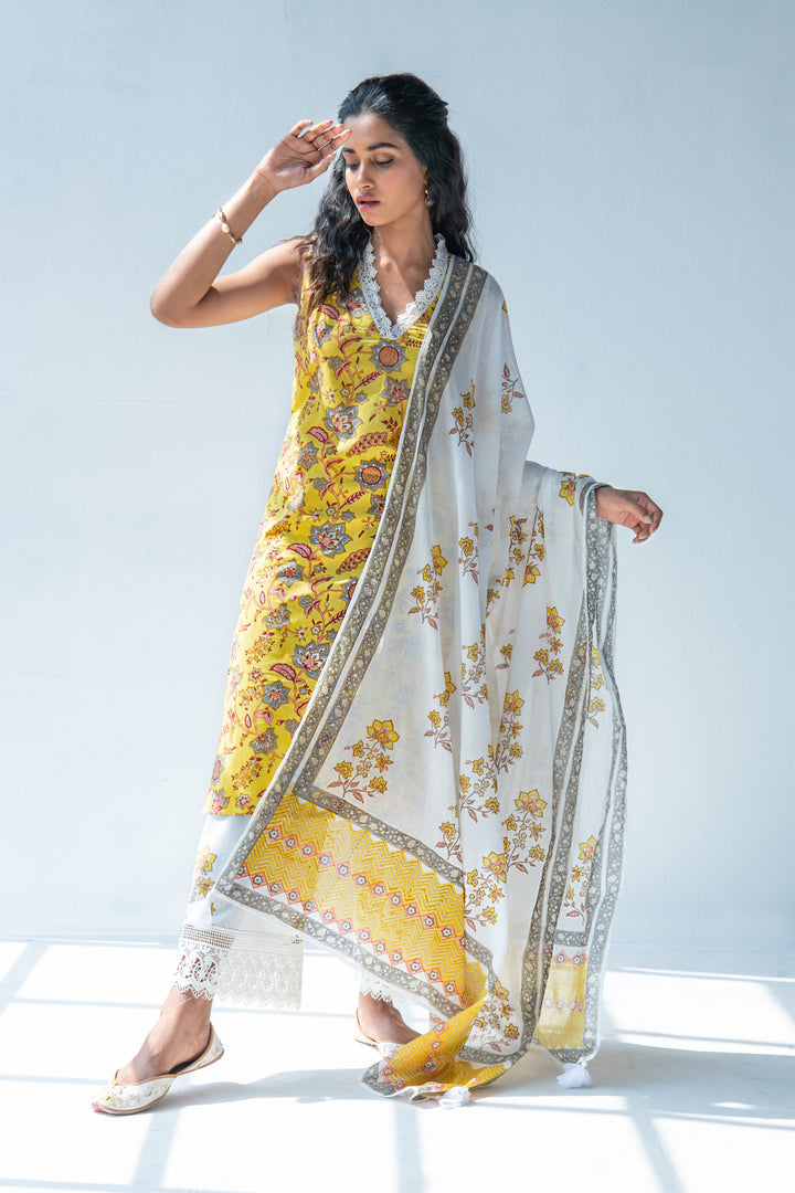 Basant Yellow Sleeveless Kurta Set of 3