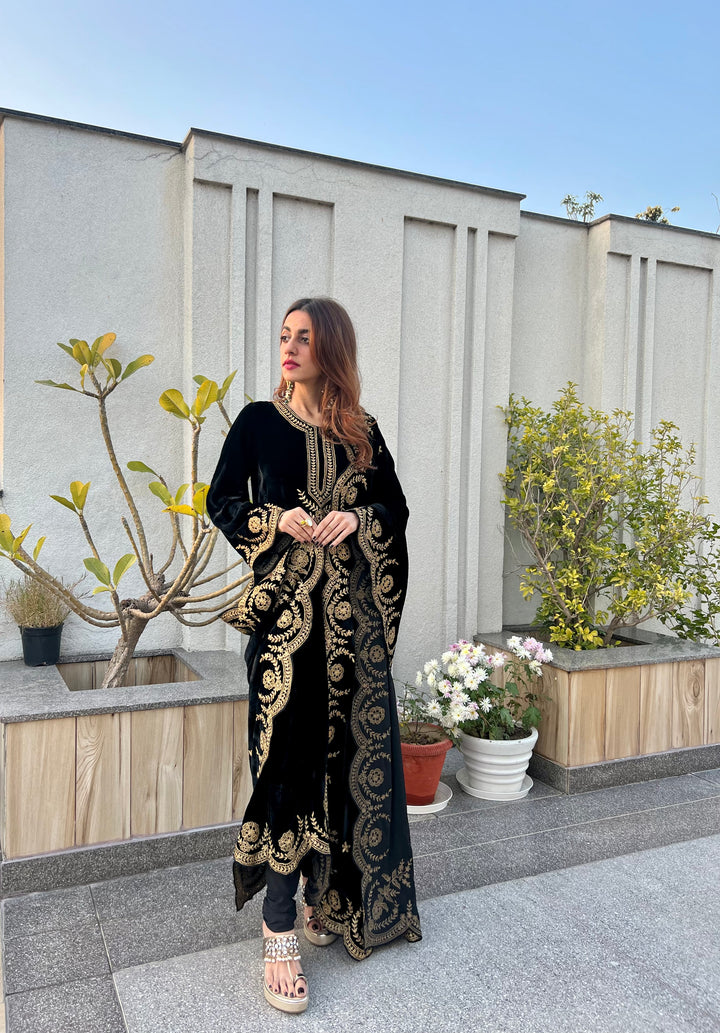 Mehak Jain in Naveli Black Zari Embroidered Anarkali Set