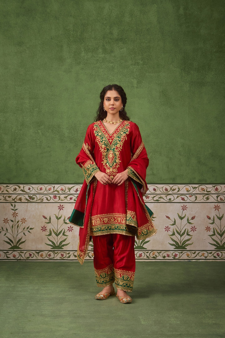 Inayat 2.0 Red Green Kurta Set of 3
