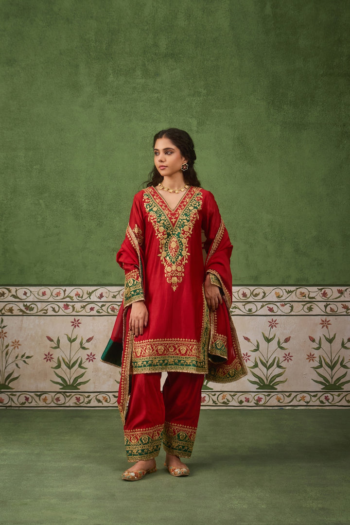 Inayat 2.0 Red Green Kurta Set of 3