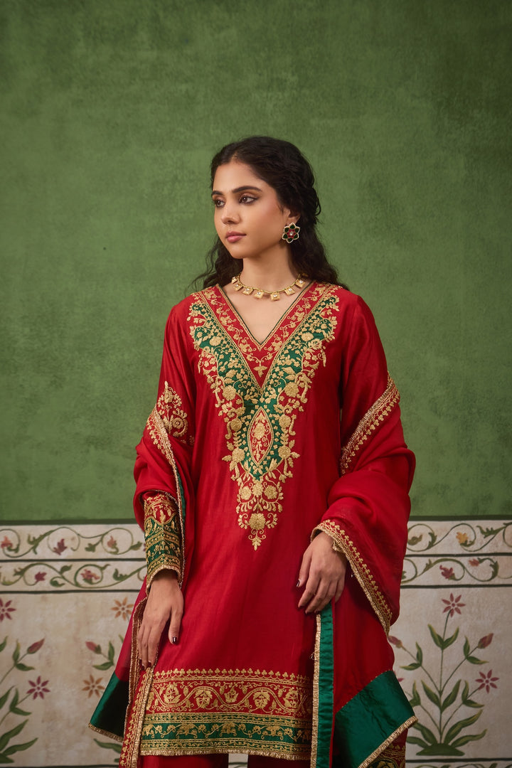 Inayat 2.0 Red Green Kurta Set of 3