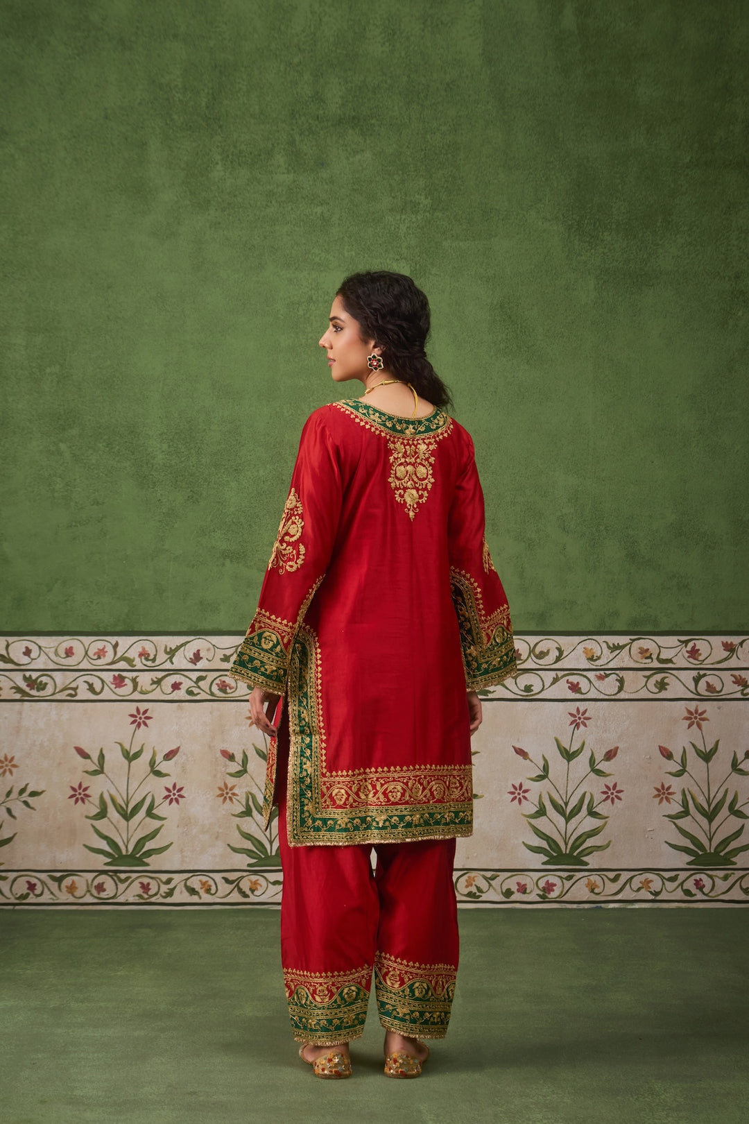 Inayat 2.0 Red Green Kurta Set of 3