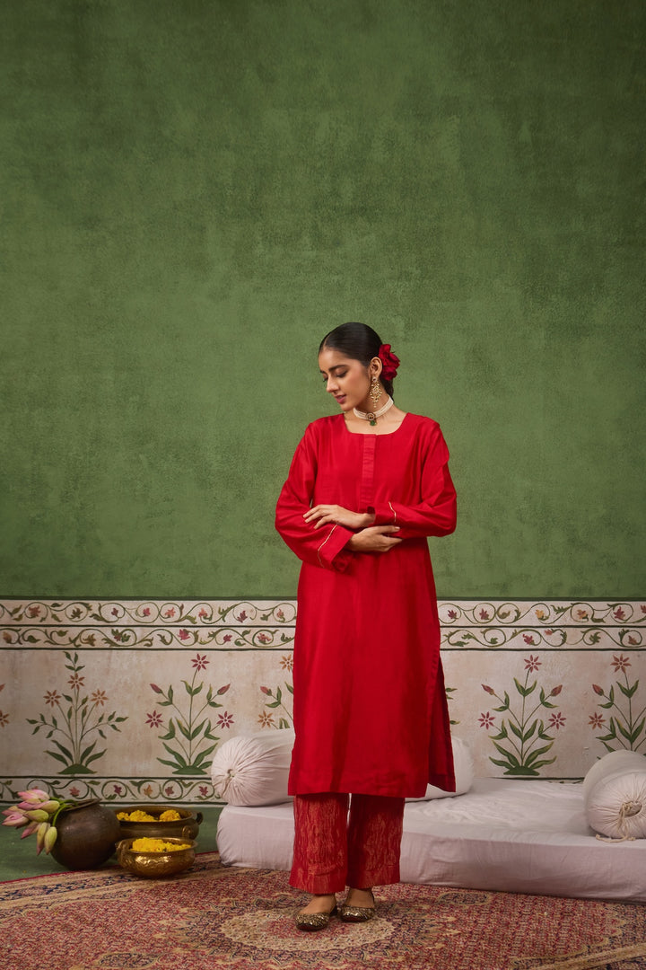 Inayat 2.0 Red Kurta Set of 2