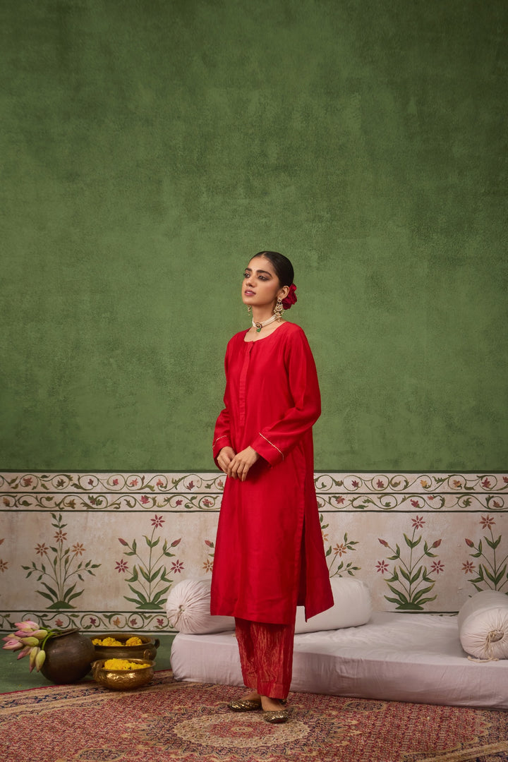 Inayat 2.0 Red Kurta Set of 2