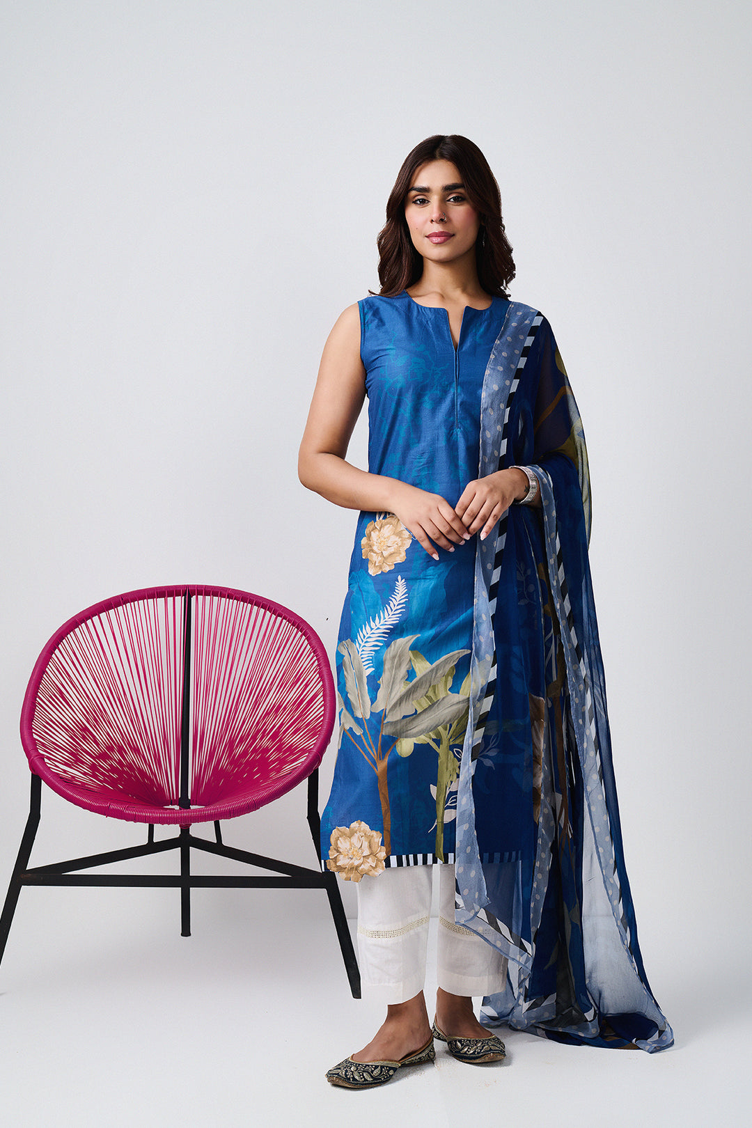 Noor Blue Sleevless Kurta-Set of 3